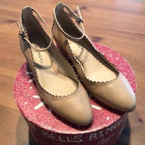 NEW Via Spiga Nude Mary Janes